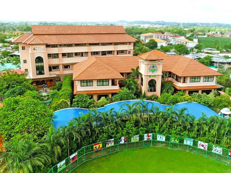 
Mooltripakdee International School