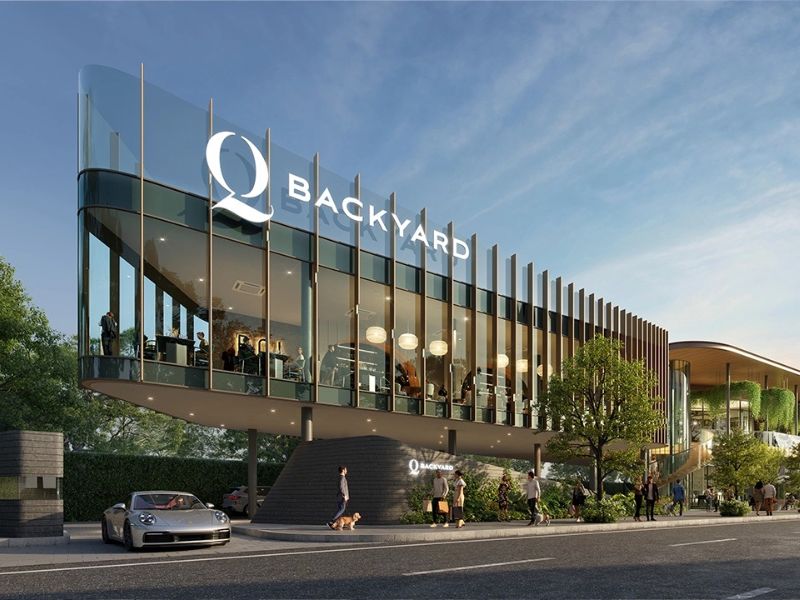 Q Backyard