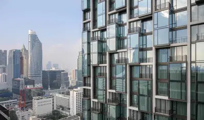 28-chidlom-exterior-building-photo-5-scaled.jpg