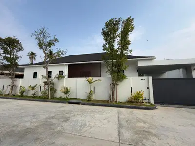 Aileen-Village-2-Photos-Type-C-22.jpg