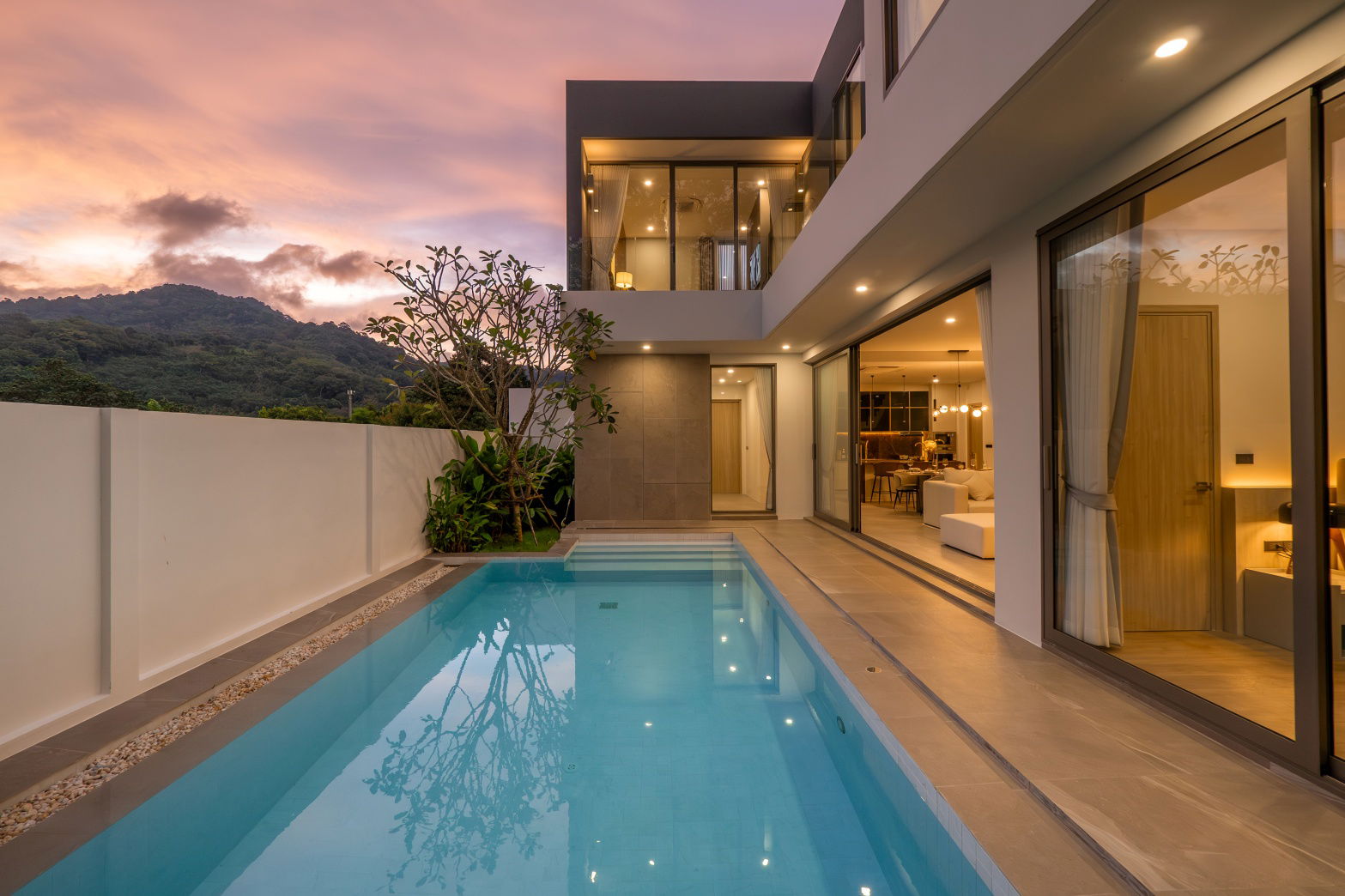 D’Chateau Kathu - Pool Night View