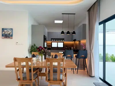 Fullrich-Asset-9-Interior-Dining-area-2.jpg
