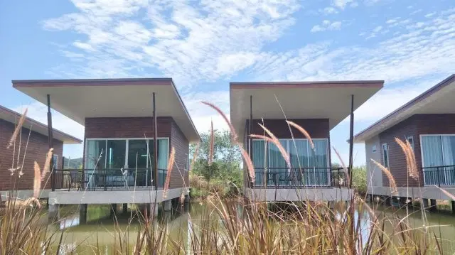Koh Lanta Lake Bungalow