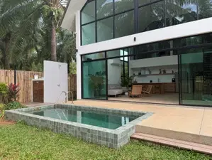 วิลลาทรอปิคอล Koh Lanta