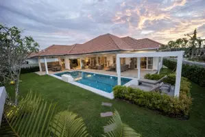 Mali Lotus Executive