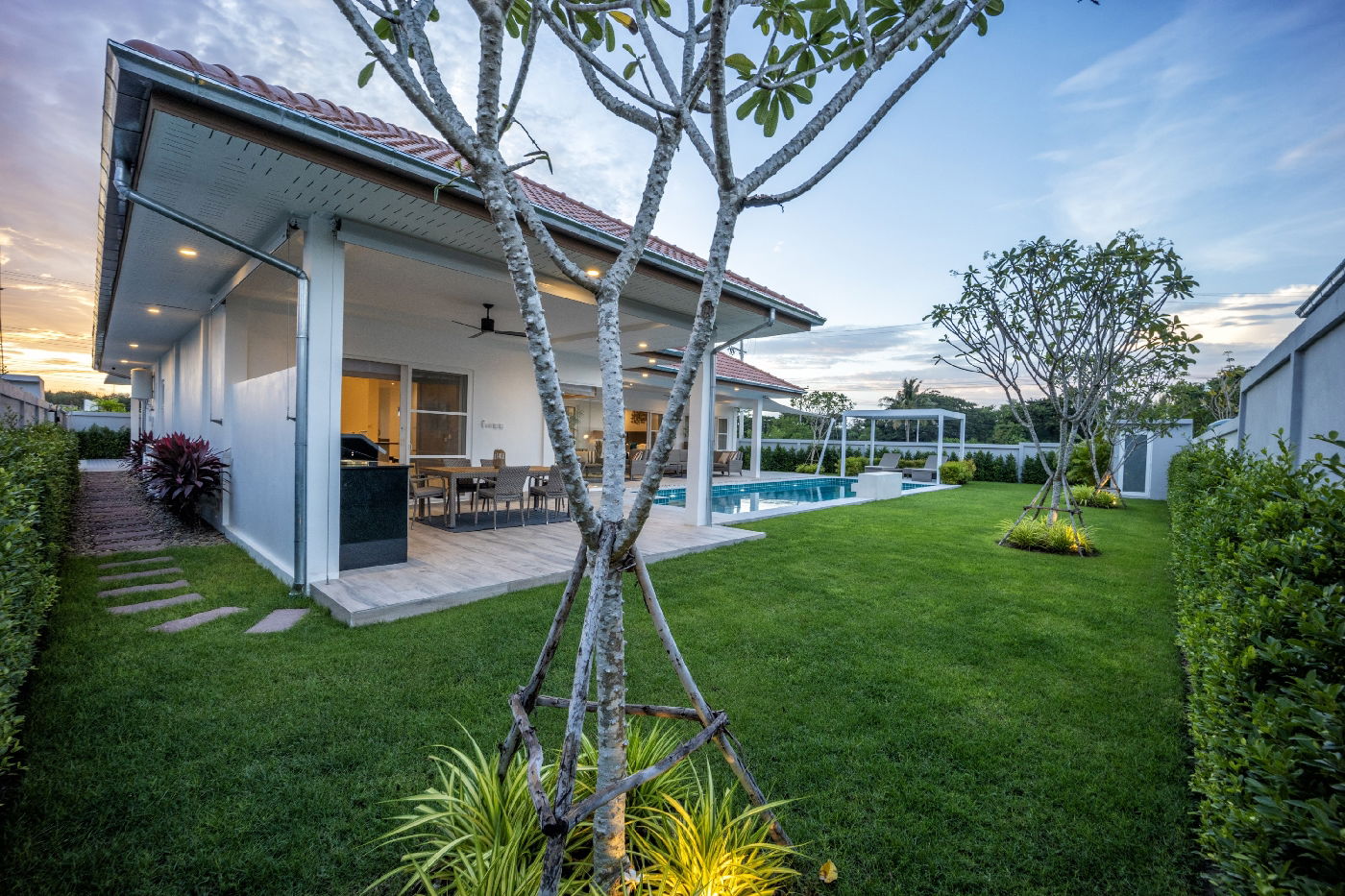 Mali Lotus Executive - Exterior - Garden