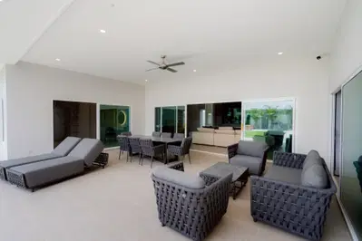 Mee-Dee-Home-Interior-7.jpeg