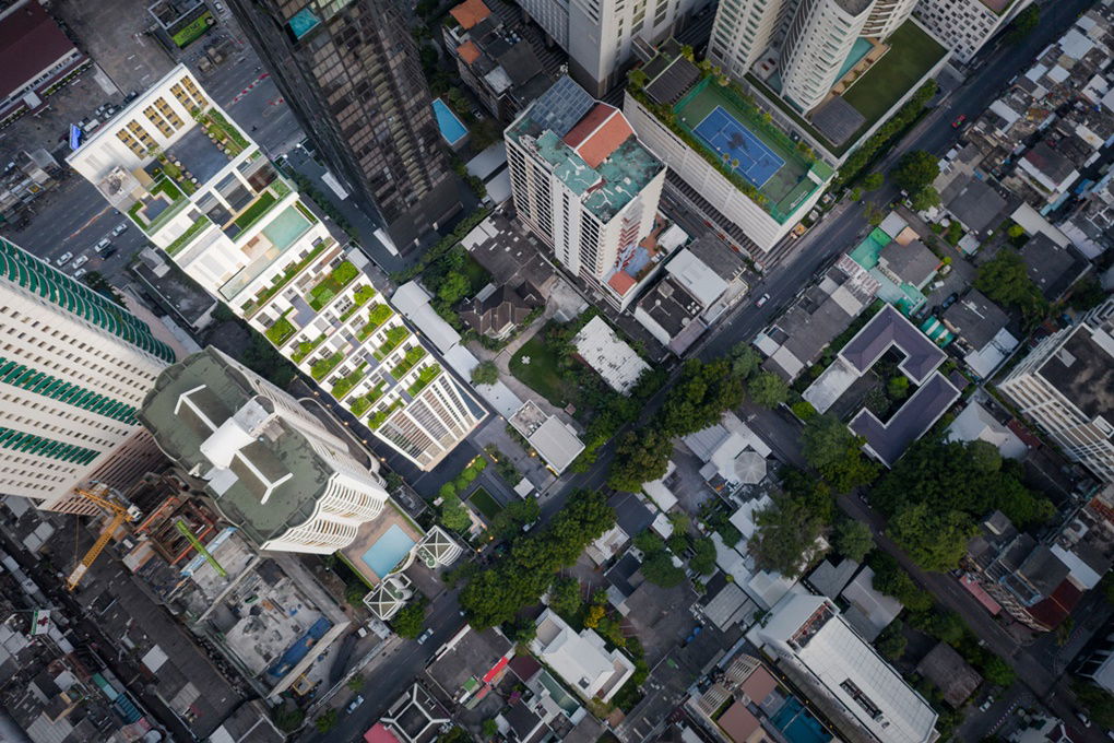 Muniq-Sukhumvit-23 - buiding
