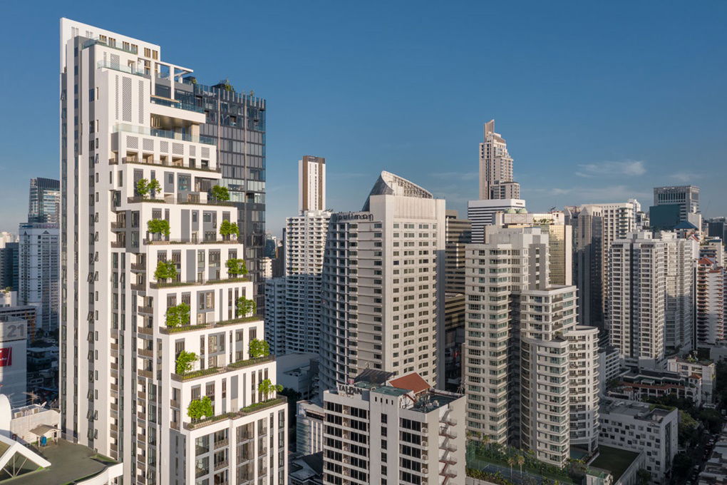 Muniq-Sukhumvit-23 - Buiding