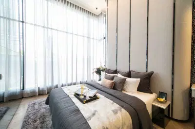 Origin-Thonglor-World-Interiors-77SQM-Courtyard-14.jpg