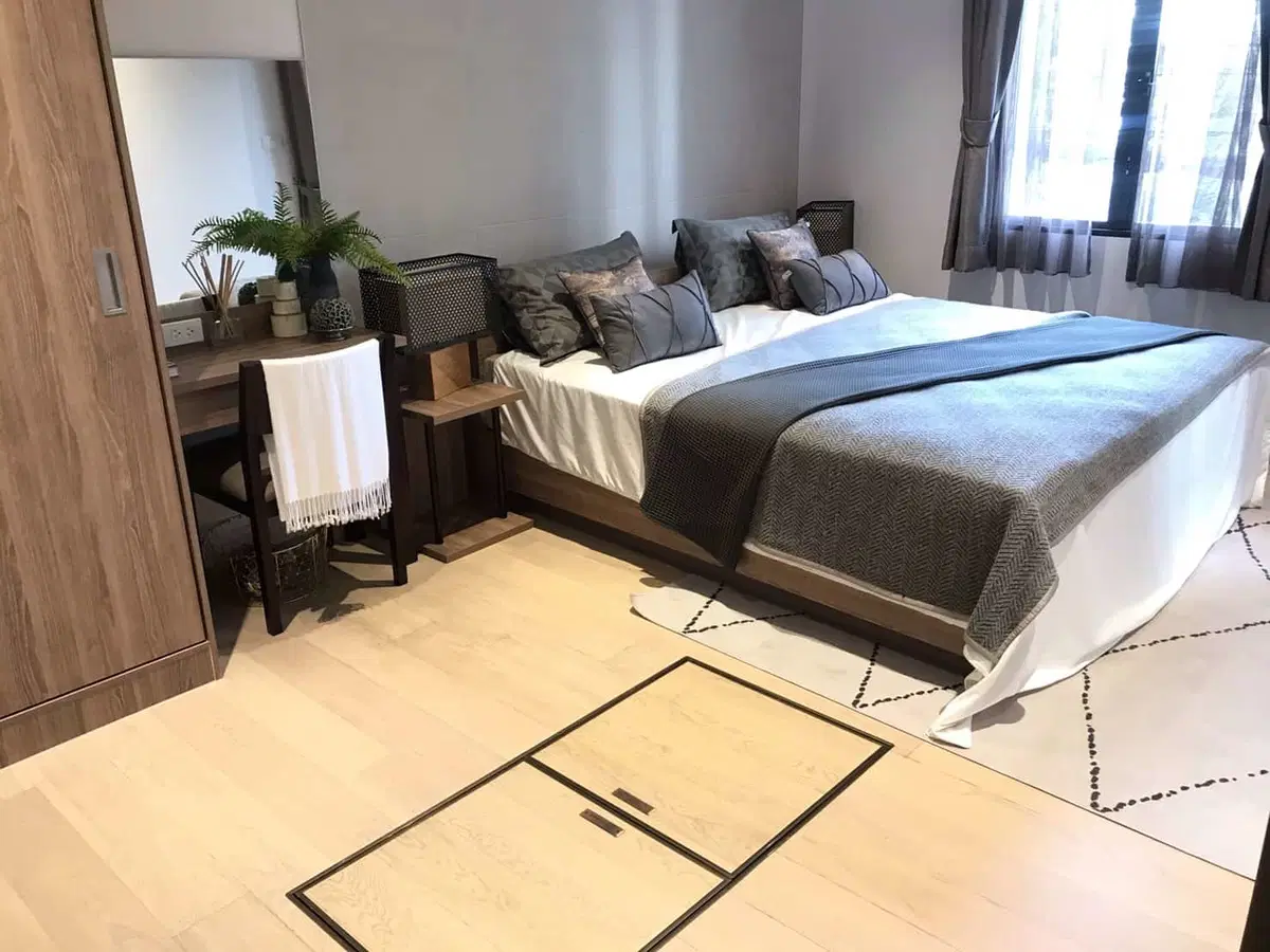 Runesu Thonglor 5