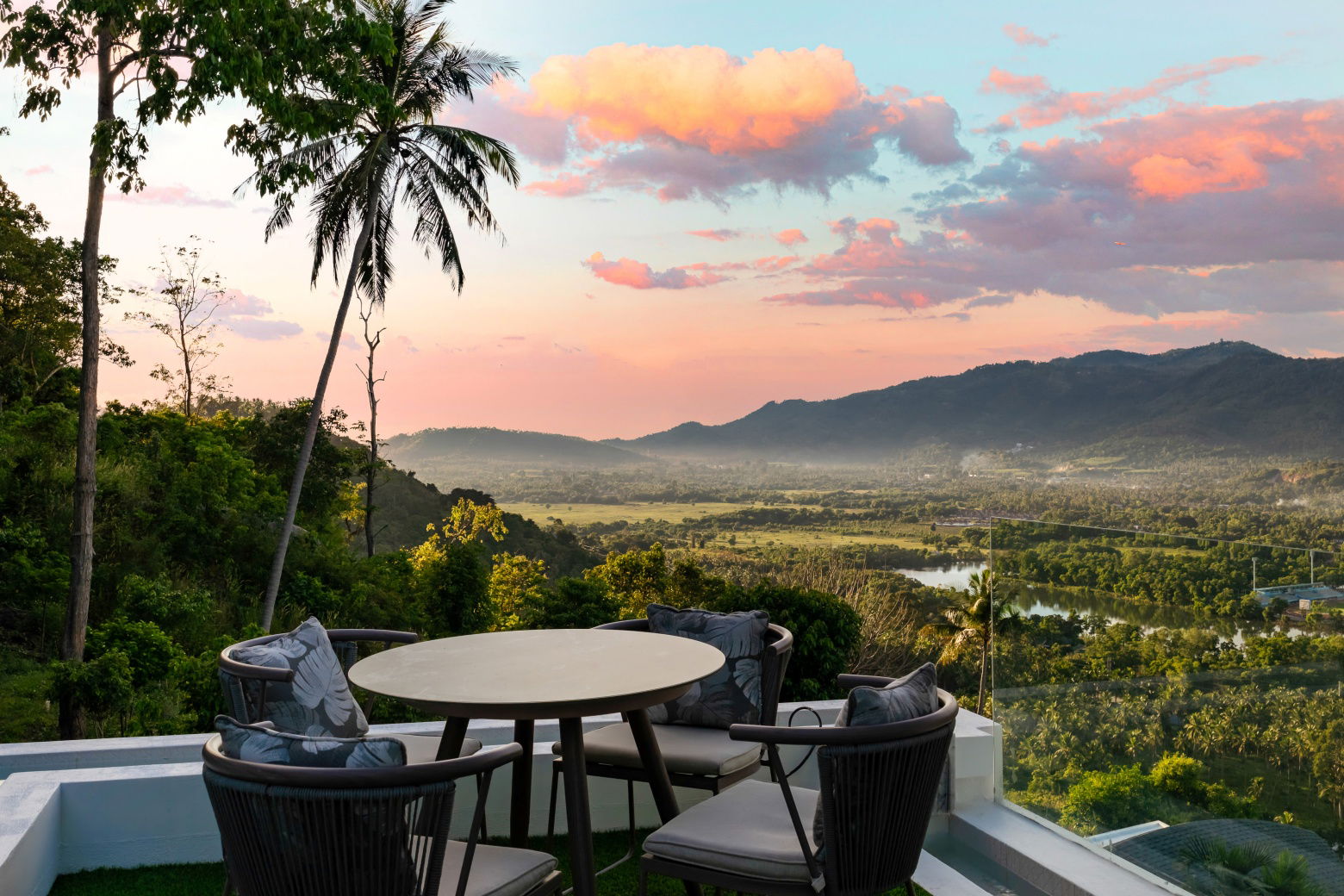 Skyfall Villa - Mountain View