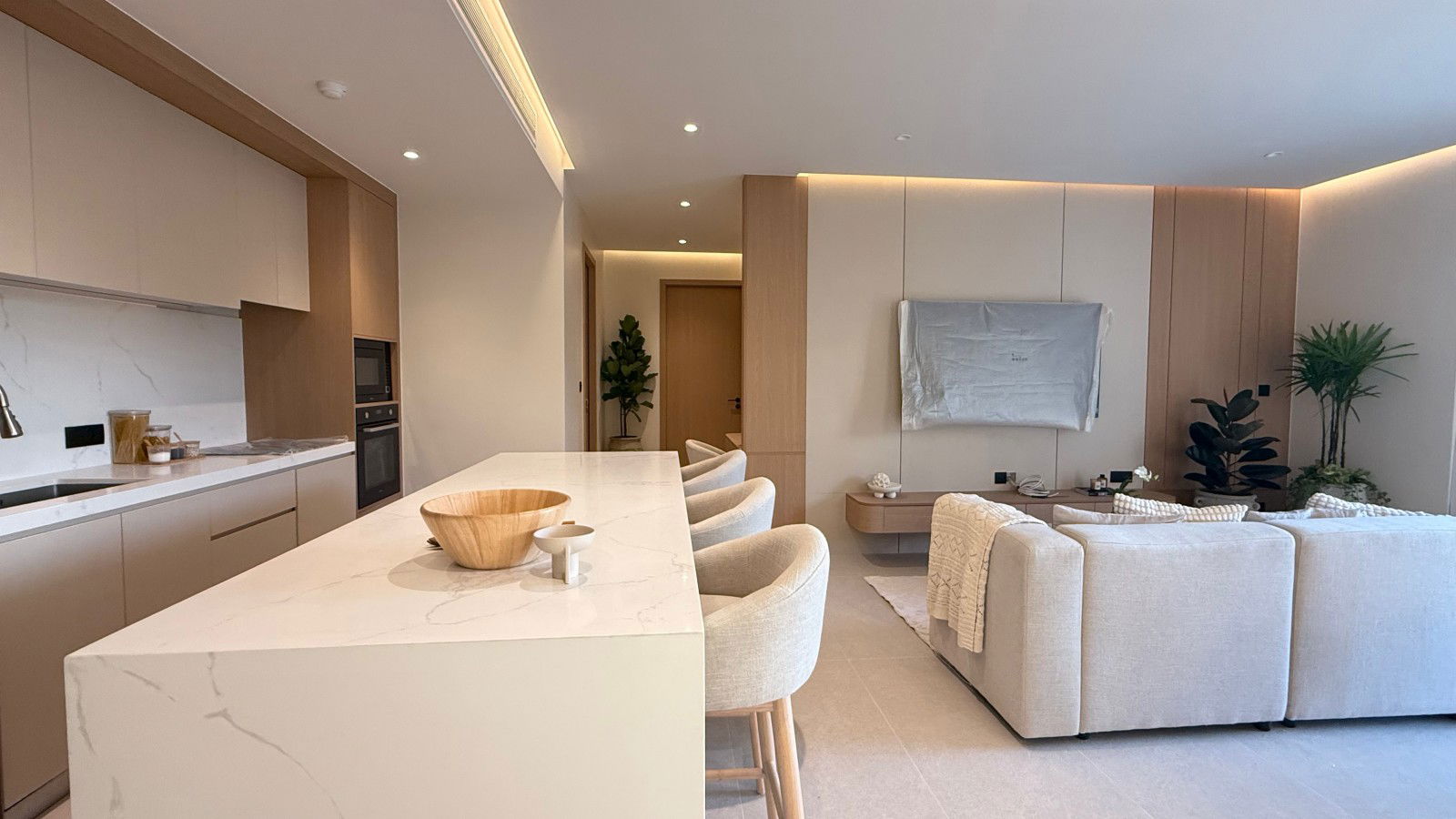 Surin Top Condominium 