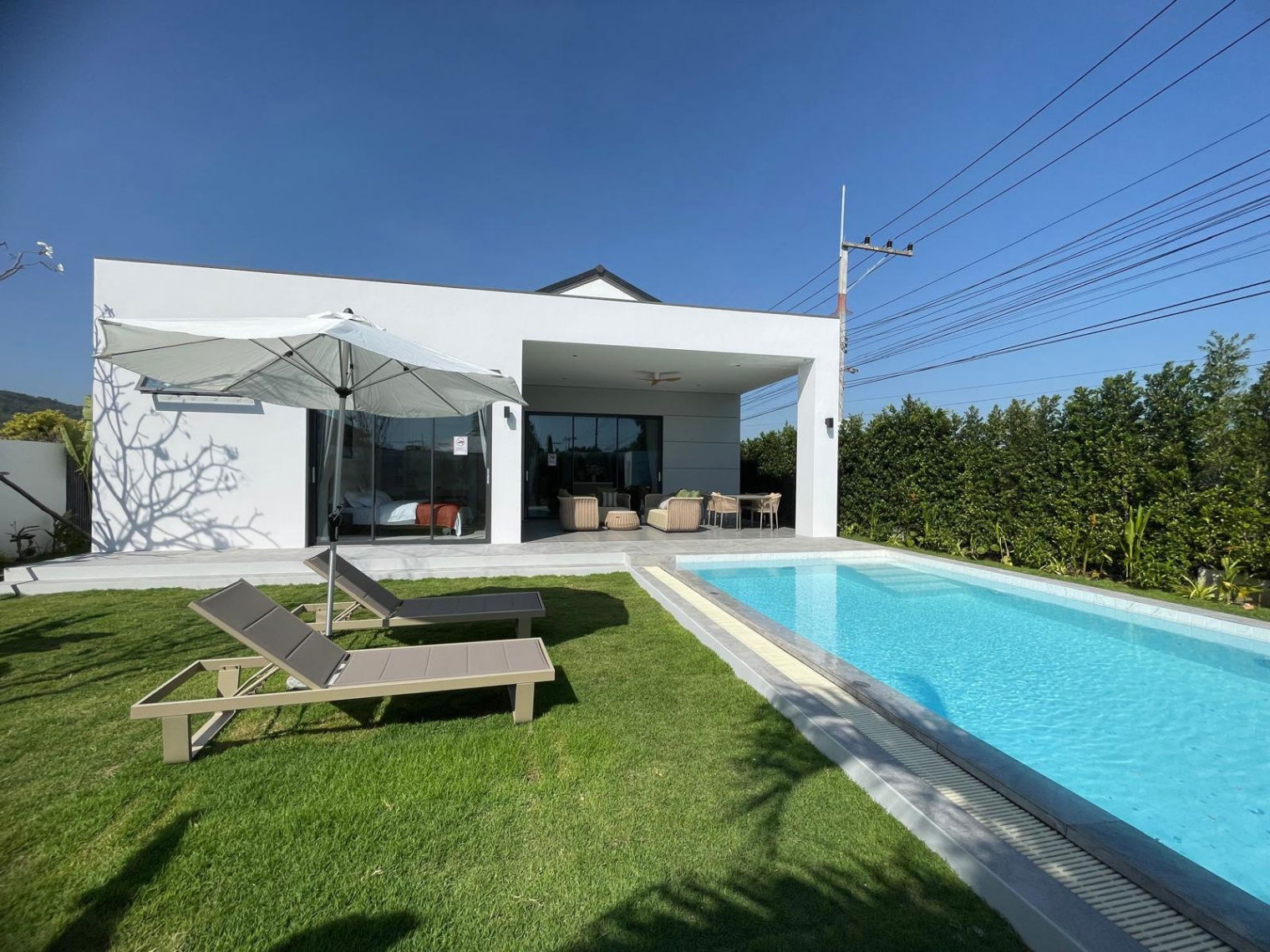 THE SKY 126 - Pool View
