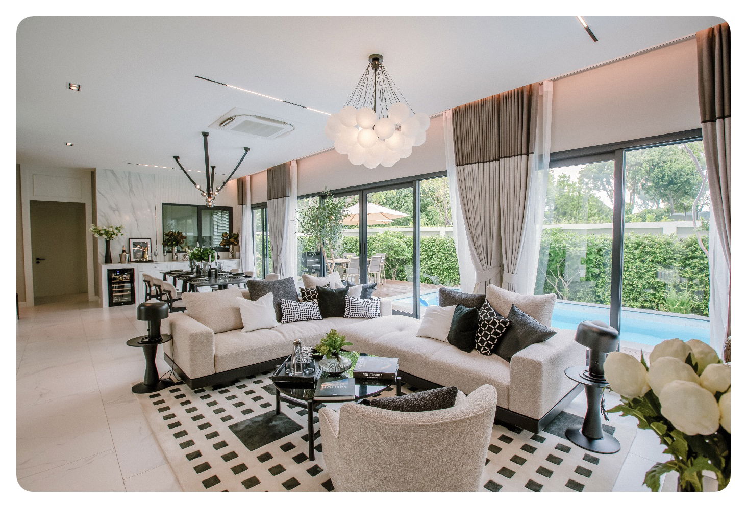 The Lavish - Type Stellar - Pool