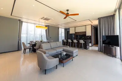 The-Ozone-Grand-Residences-Photos-Show-Villa-07.jpg