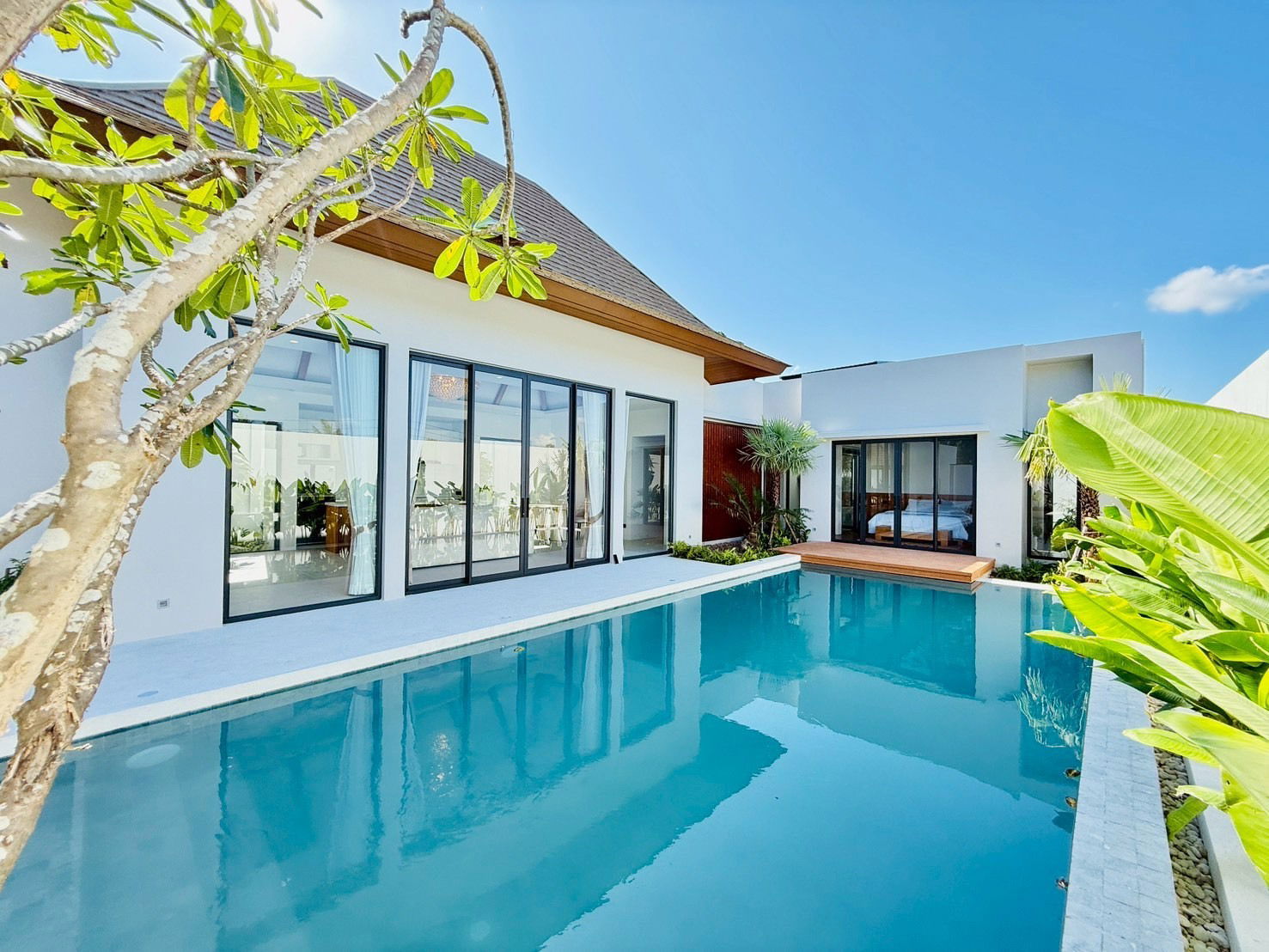 Tropical Haven Villa — Бассейн