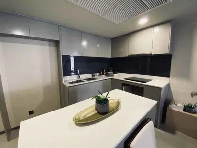 klass-sarasin-rajdamri-interior-11-scaled.jpg