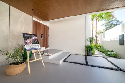 Charin-Pattaya-Interiors-02.jpg