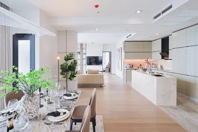 Conner Ratchathewi - Interior