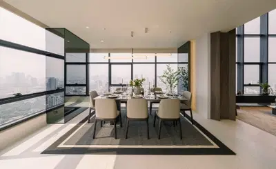 Conner Ratchathewi - Interior