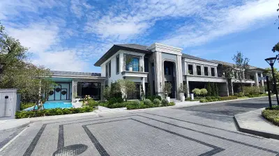 Grand Bangkok Boulevard State Bangna - 5BR - Type Monticello