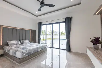 Highland Villas 4 - Bedroom 1