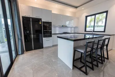 Highland Villas 4 - Kitchen