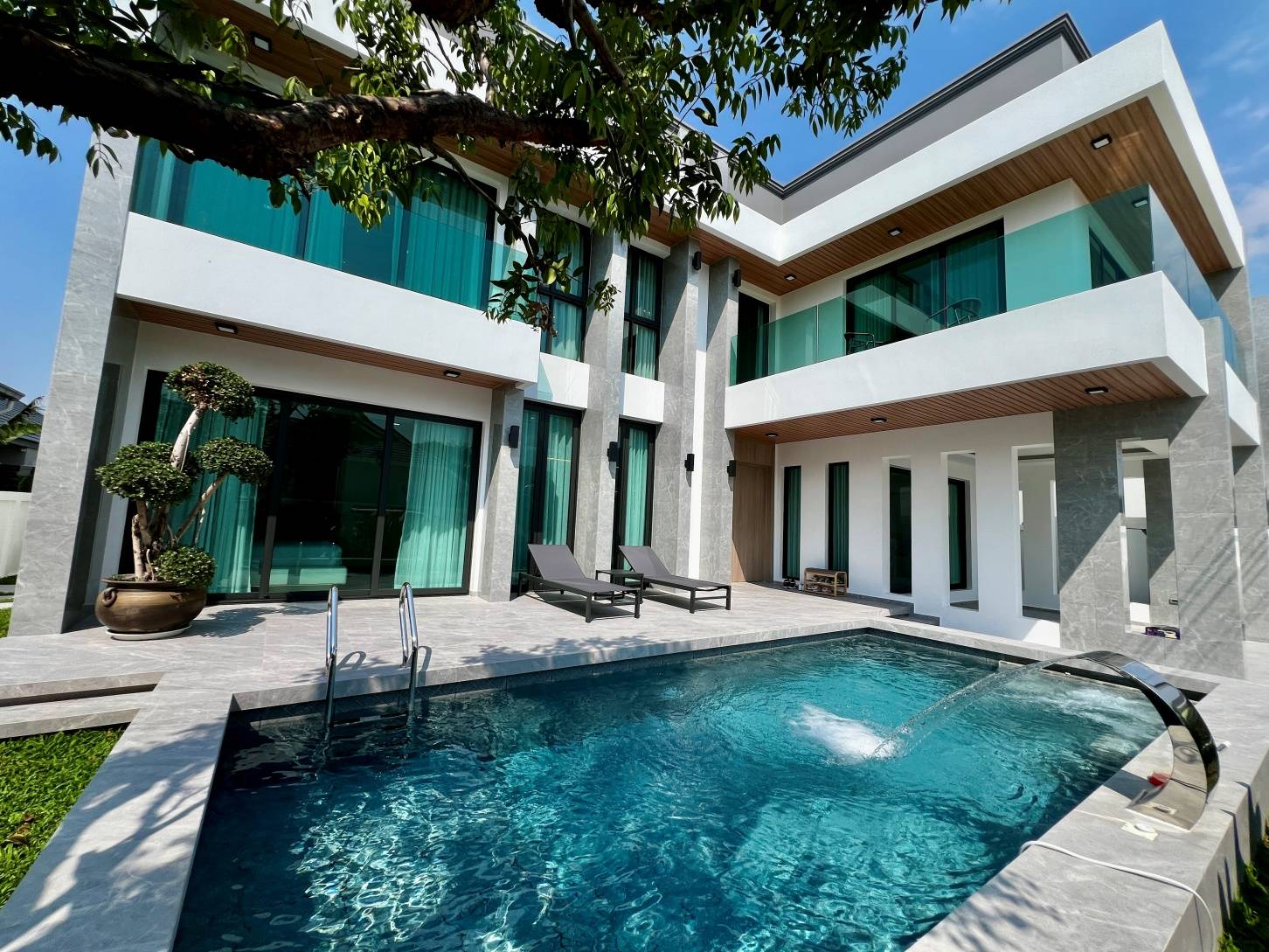 Impress House Village - Exterior