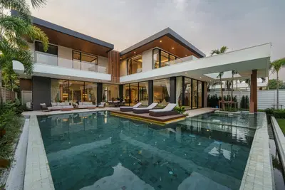 Island Collection - 4BR Pool Villa (Last Villa)