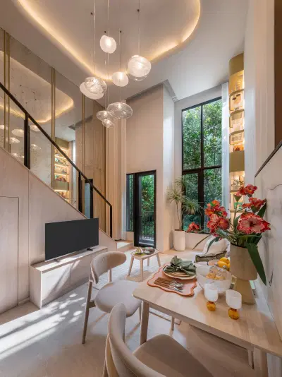 Love Charoennakhon - Interior
