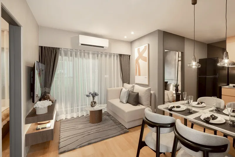 Lumpini Park On 19 - Interior