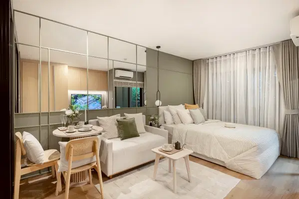 Lumpini Park On 19 - Studio