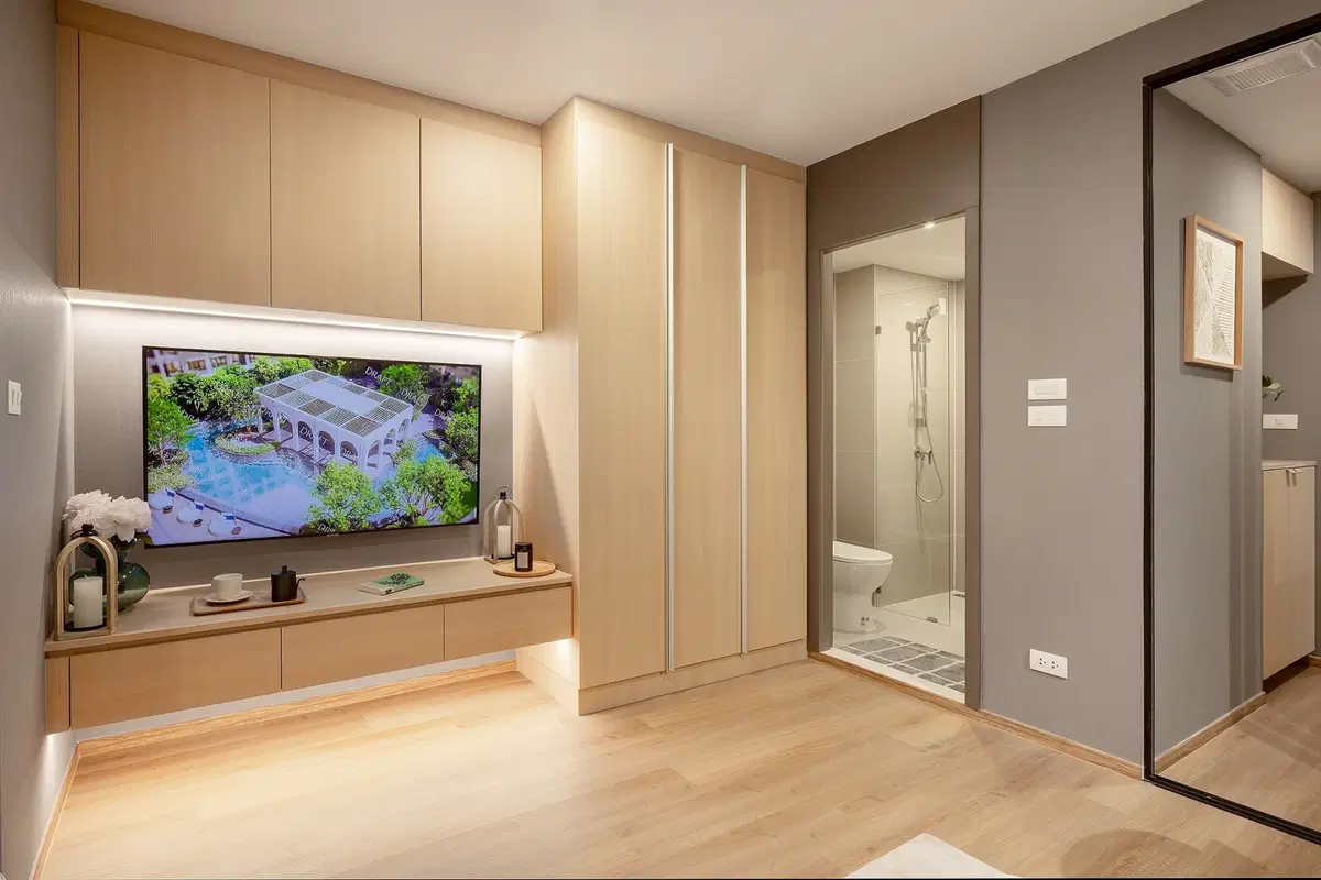 Lumpini Park On 19 - Interior