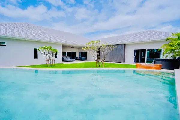 Mee Dee Home - 5BR Pool Villa