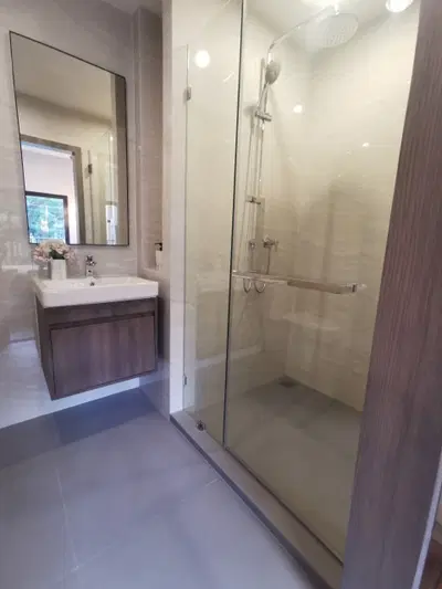 Niche-Pride-Ekkamai-Unit-Type-Bathroom-2.jpg