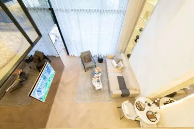 Origin-Thonglor-World-Interiors-63SQM-Courtyard-22.jpg