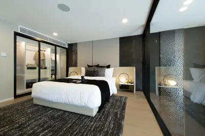 Origin-Thonglor-World-Interiors-77SQM-Courtyard-27.jpg
