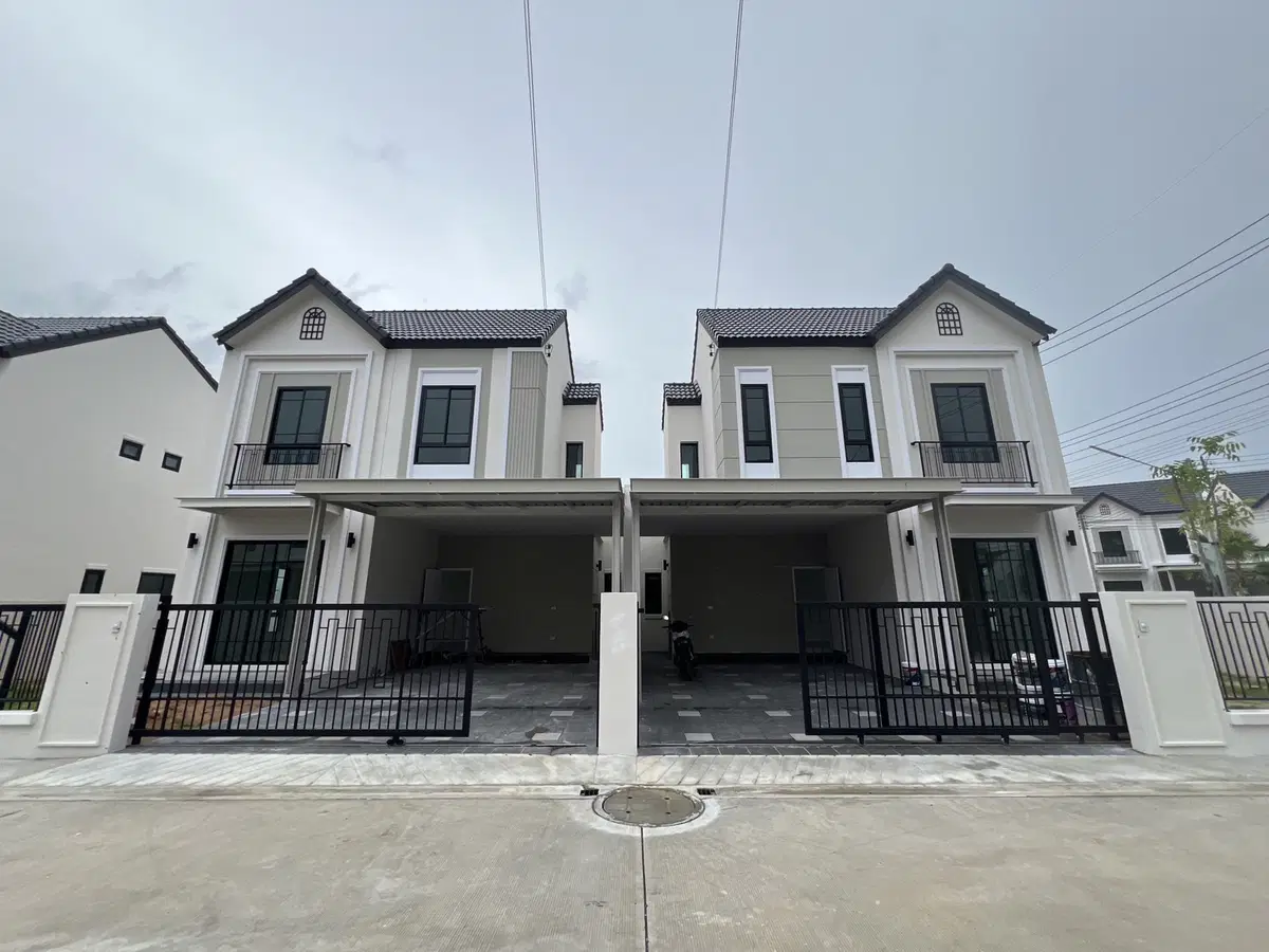 Pano-Pine-Exteriors-05.jpg