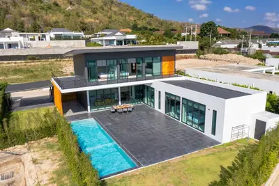 Phu-Montra-K-Haad-5BR-Exteriors-03.jpeg