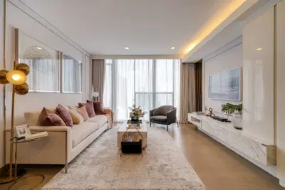 Siamese-Exclusive-Queens-Interiors-Type-2A-06.jpg