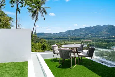 Skyfall-Villa-Photos-03.jpg