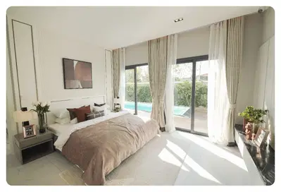 The-Lavish-Type-Stellar-1st-floor-bedrooom-8.jpg