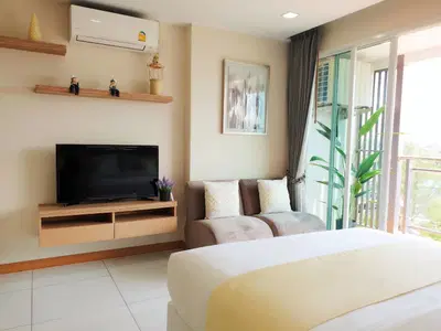 Whale-Marina-Condo-Studio-room-6.jpg