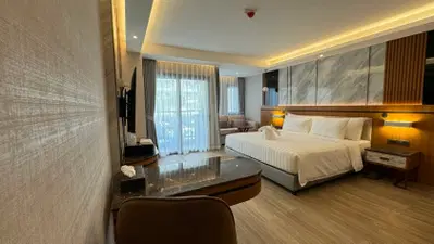 Wyndham-Jomtien-Pattaya-Photo-Studio-05.jpg