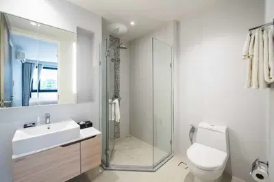 diamond-condominium-phuket-15.Grand-2-BDR-suite-scaled.jpg