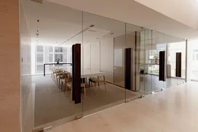 the-strand-resize_Business-Lounge.jpg